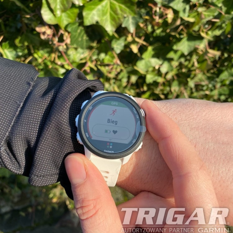 Forerunner245_white_2.jpg