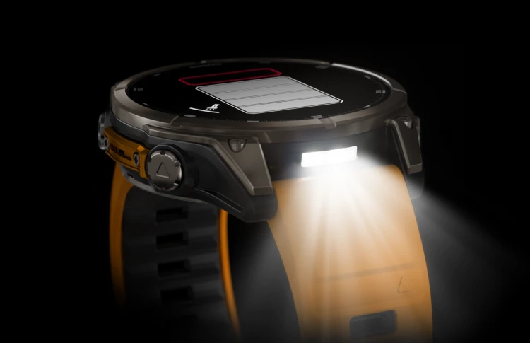 Fenix8_47_Titanium_HR_Flashlight.webp